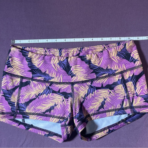 Fleo Tropical Feather 2.5" Booty Shorts Purple/Yellow - Size Small - Picture 2 of 7